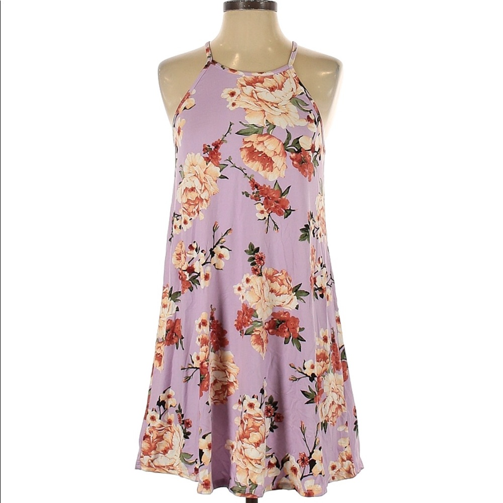 Francesca’s Everly Lavendar Floral Shift Dress Small